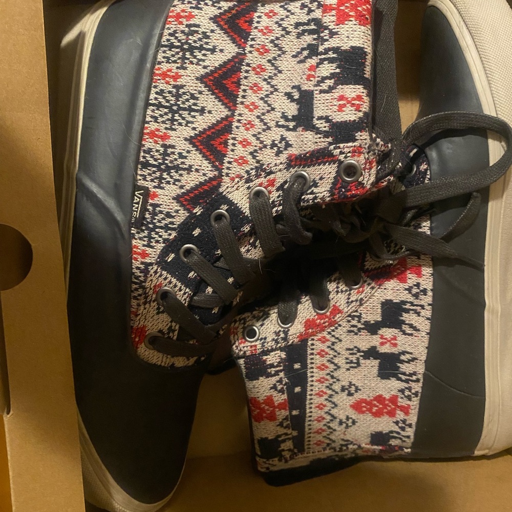 Vans Patterned High-Top Sneakers